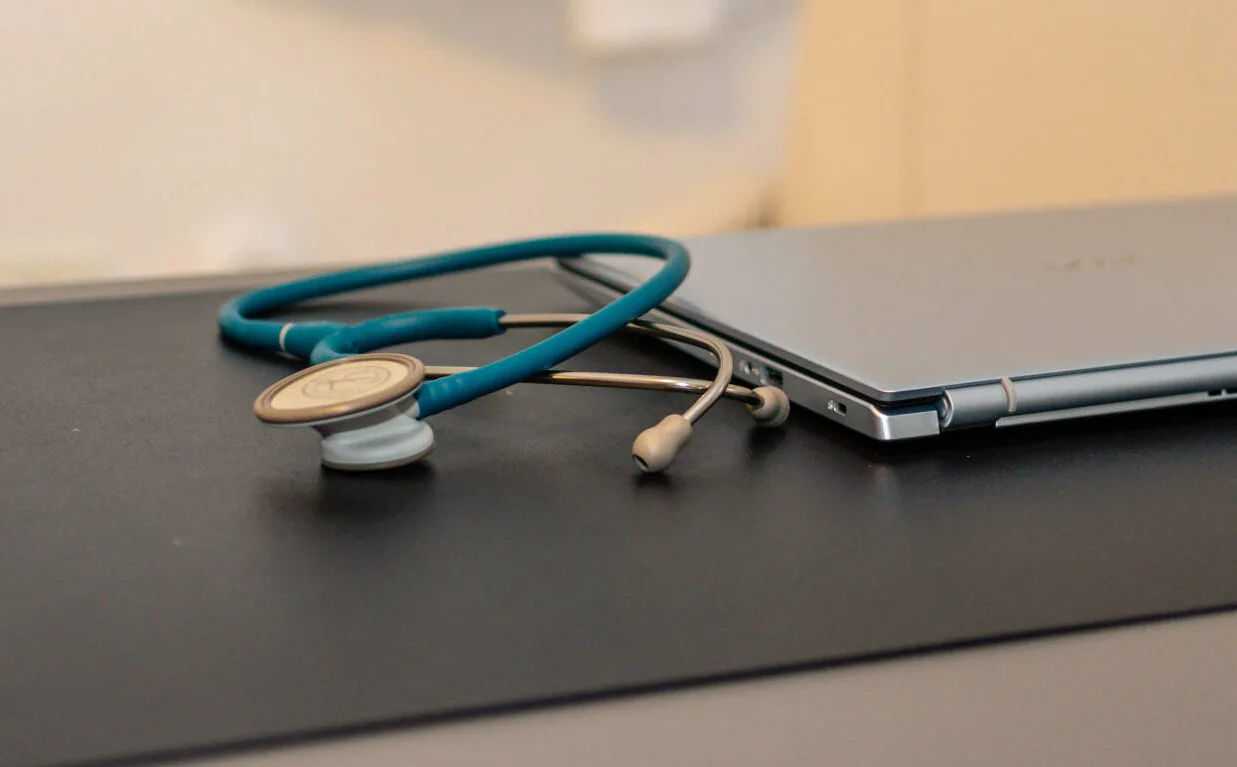 https://medical-hub.ro/wp-content/uploads/2023/06/DSC115-scaled-e1687798369614.jpg