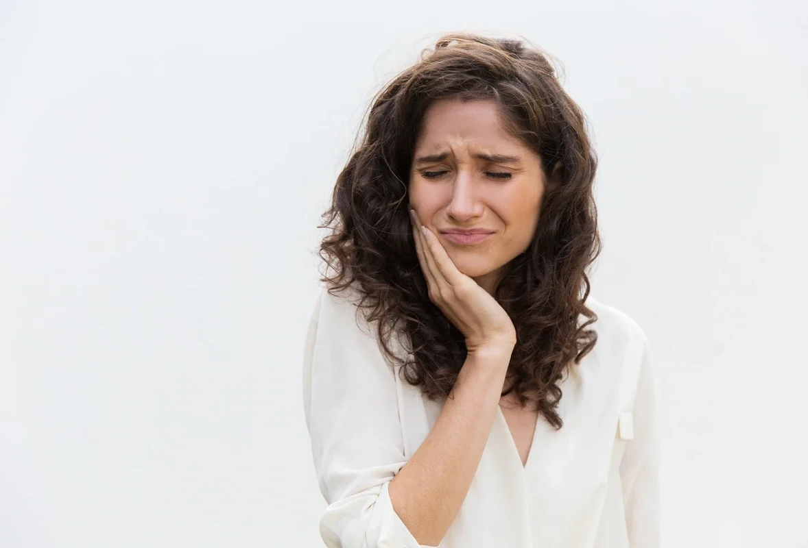 Sensibilitatea dentară – Cum scapi de durere și îți protejezi dinții?